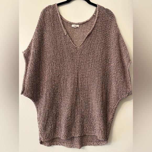 Soft Joie Sweaters - Soft Joie V-Neck Sweater - Sz S